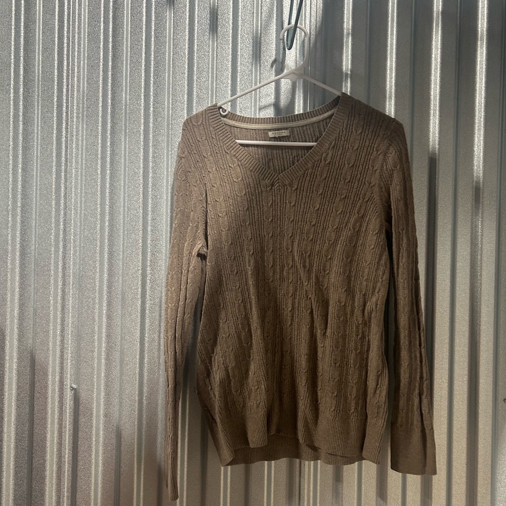 Beautiful woman brown sweater long sleeve top size Medium